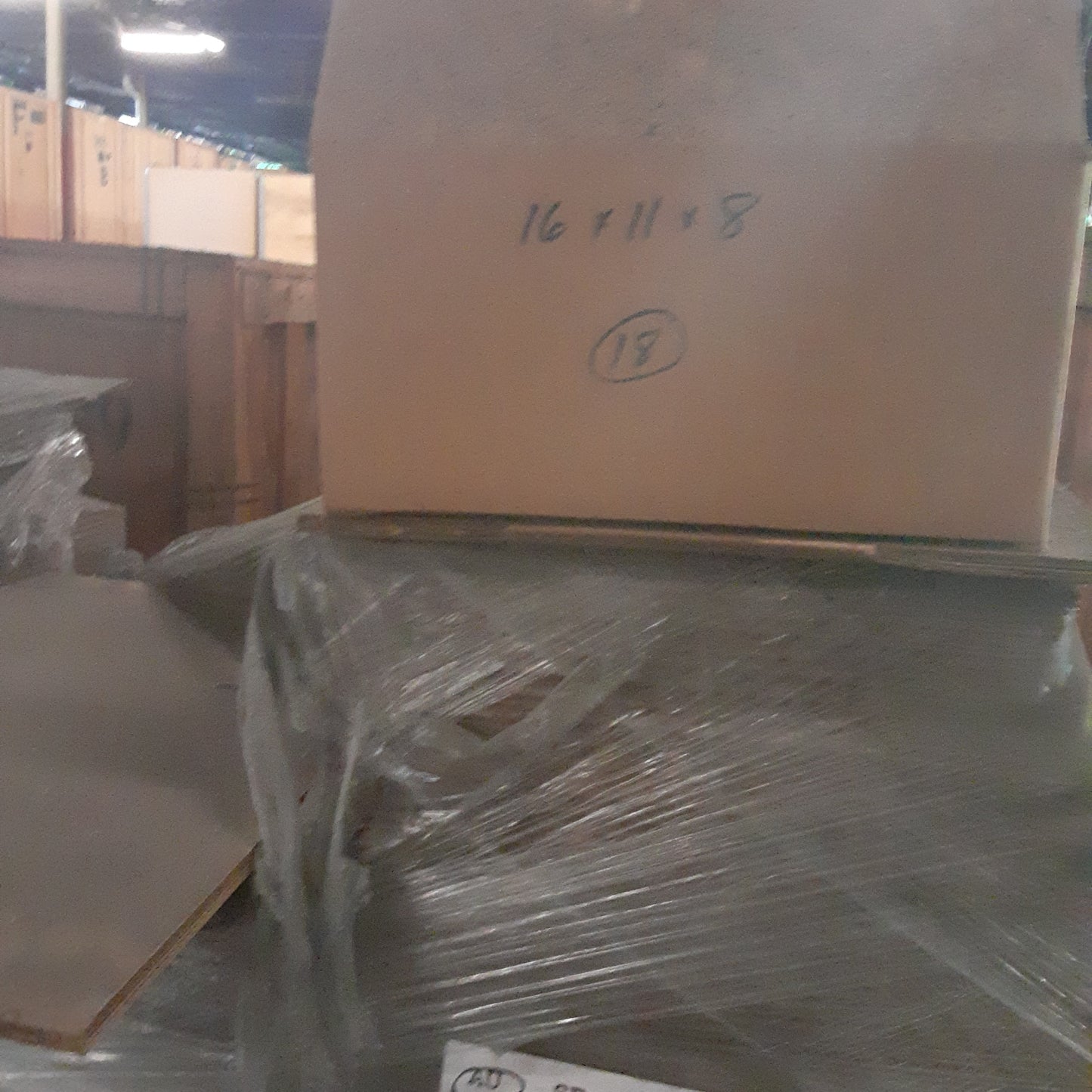 S00116 - Shipping Box Pallet