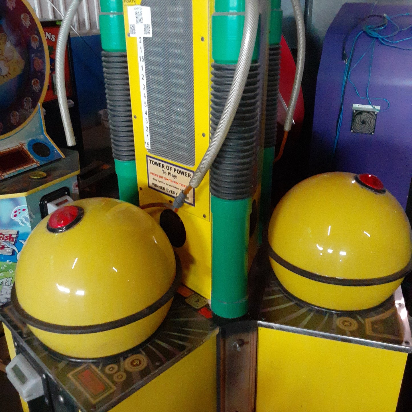 E00135 - Tower of Power Arcade Game