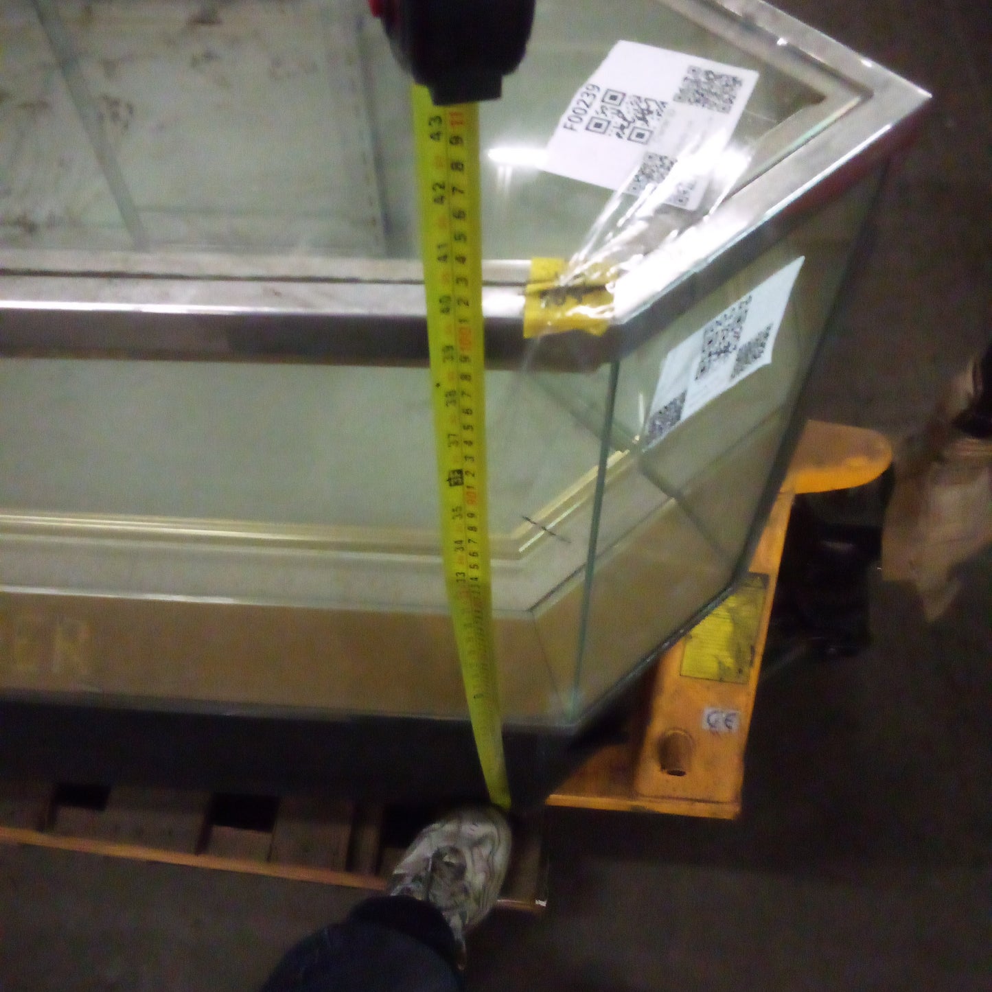 F00239 -Display Case