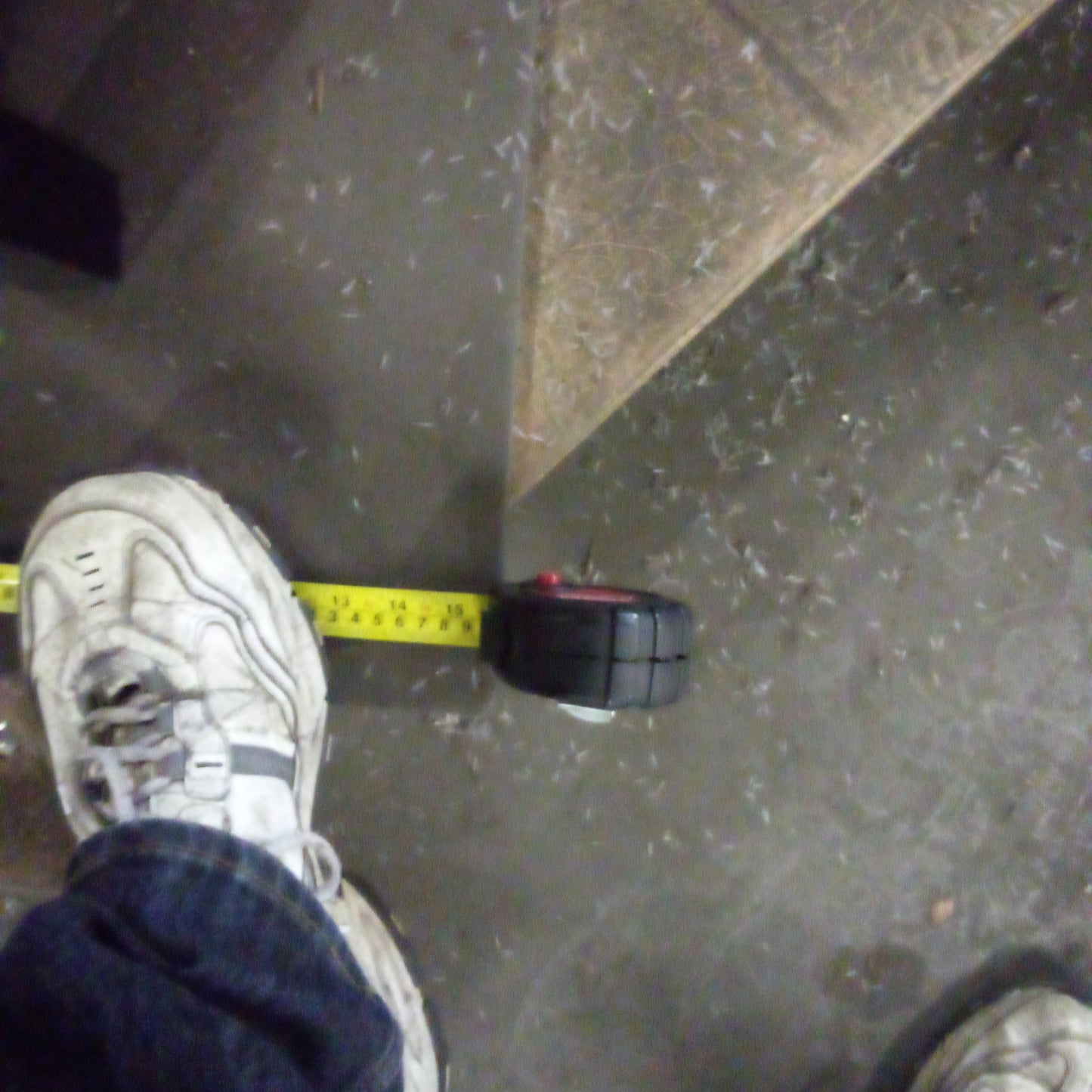 D00073 - Commercial Hand sanitizer station