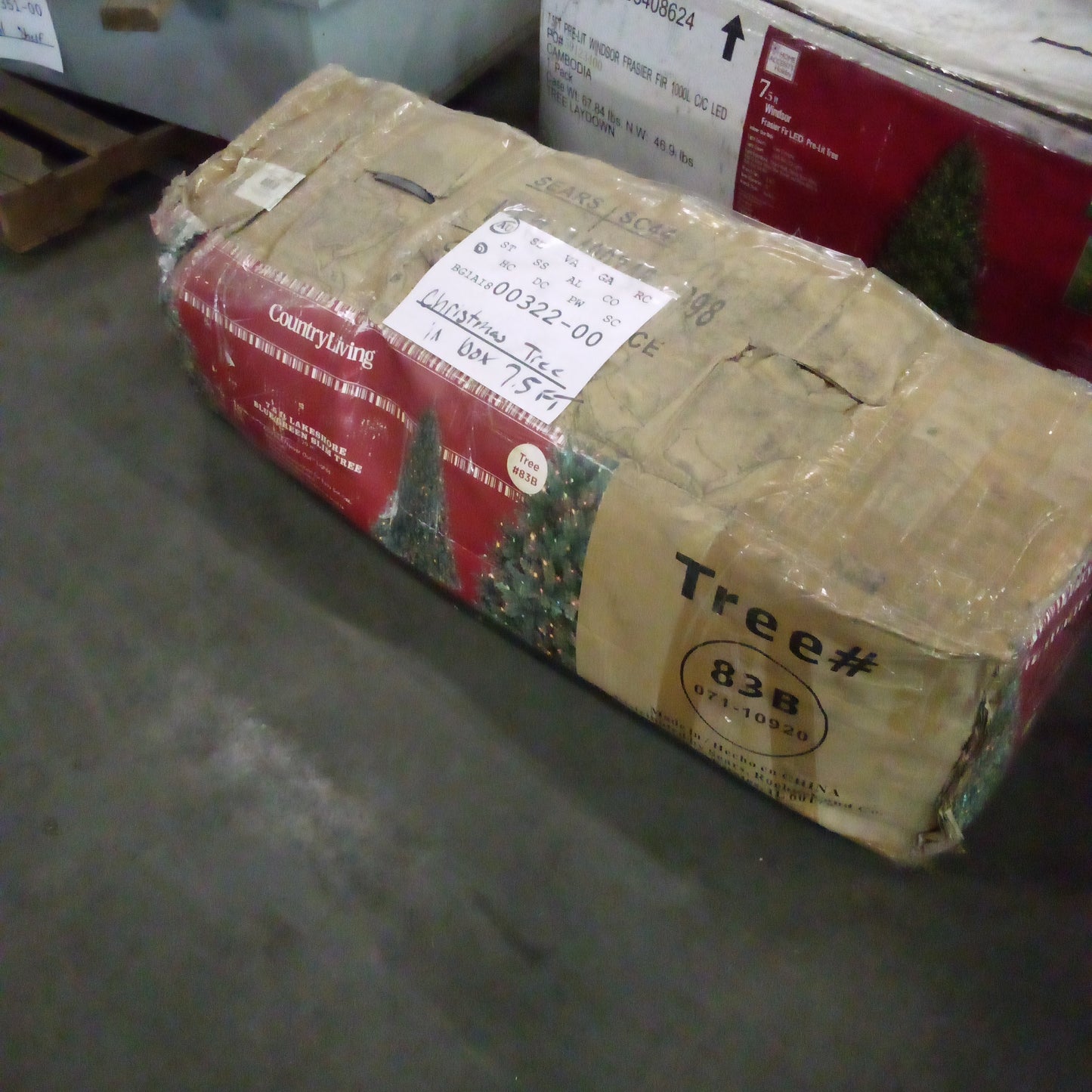 J00036 - 7.5ft Christmas tree