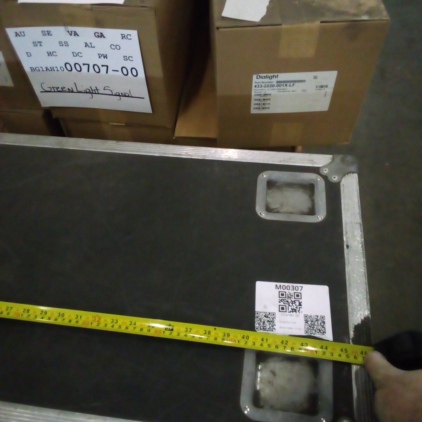 M00307 -Large Black Case