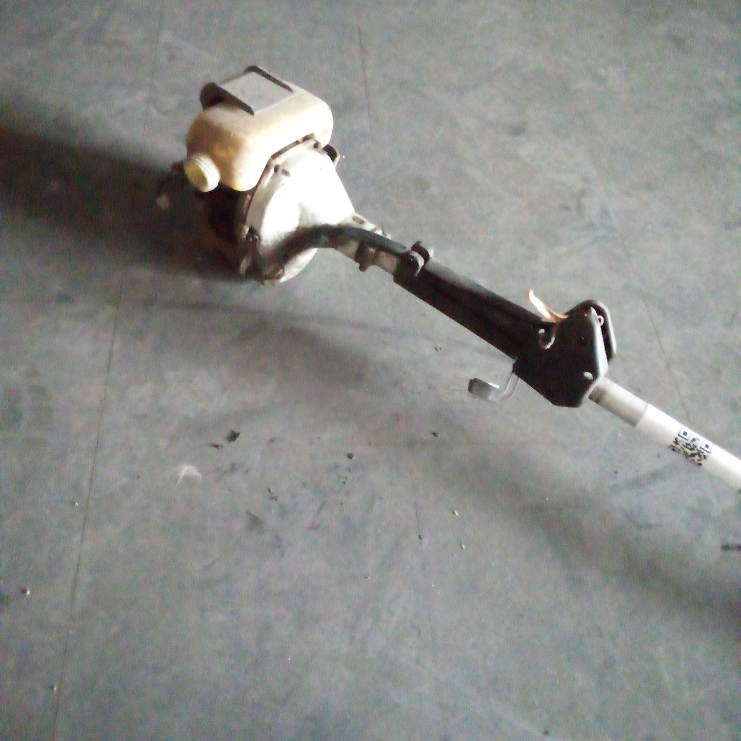 M00272 - Weed Wacker