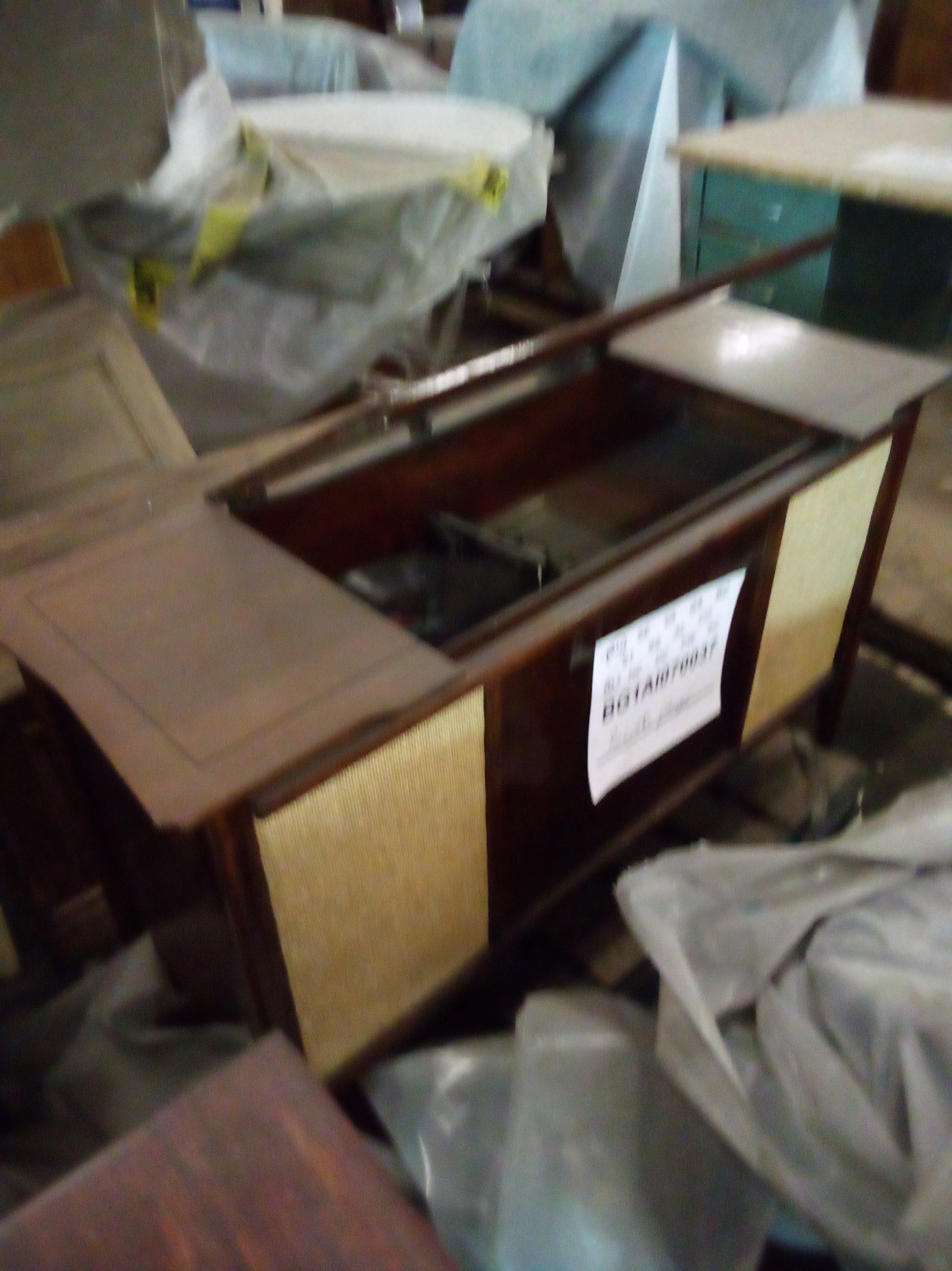F00061 - Record Player