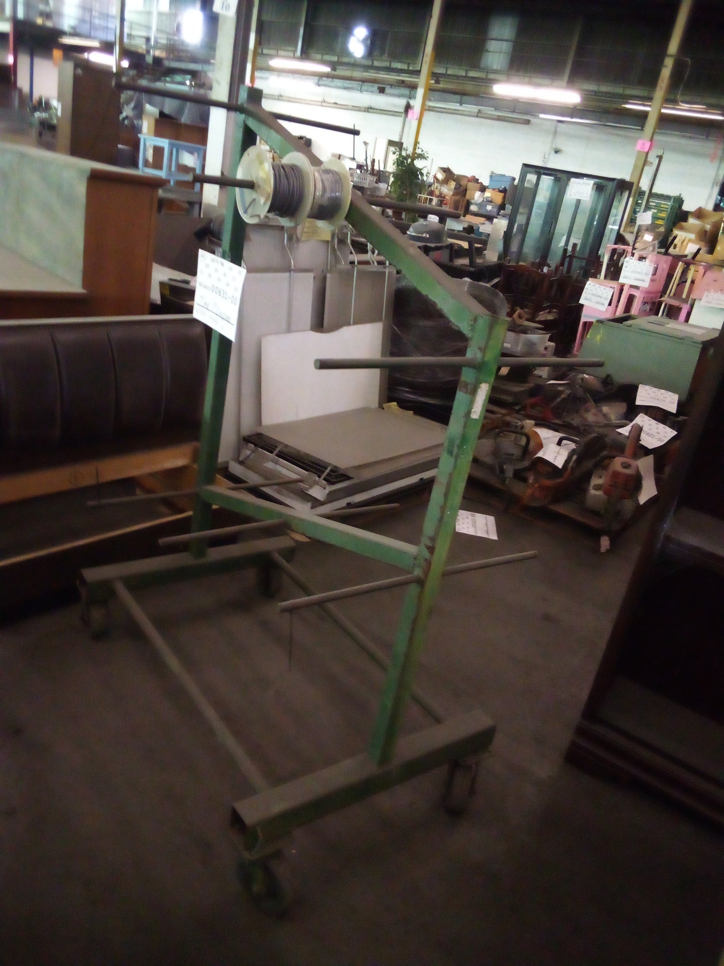 I00020 - Wire Holder