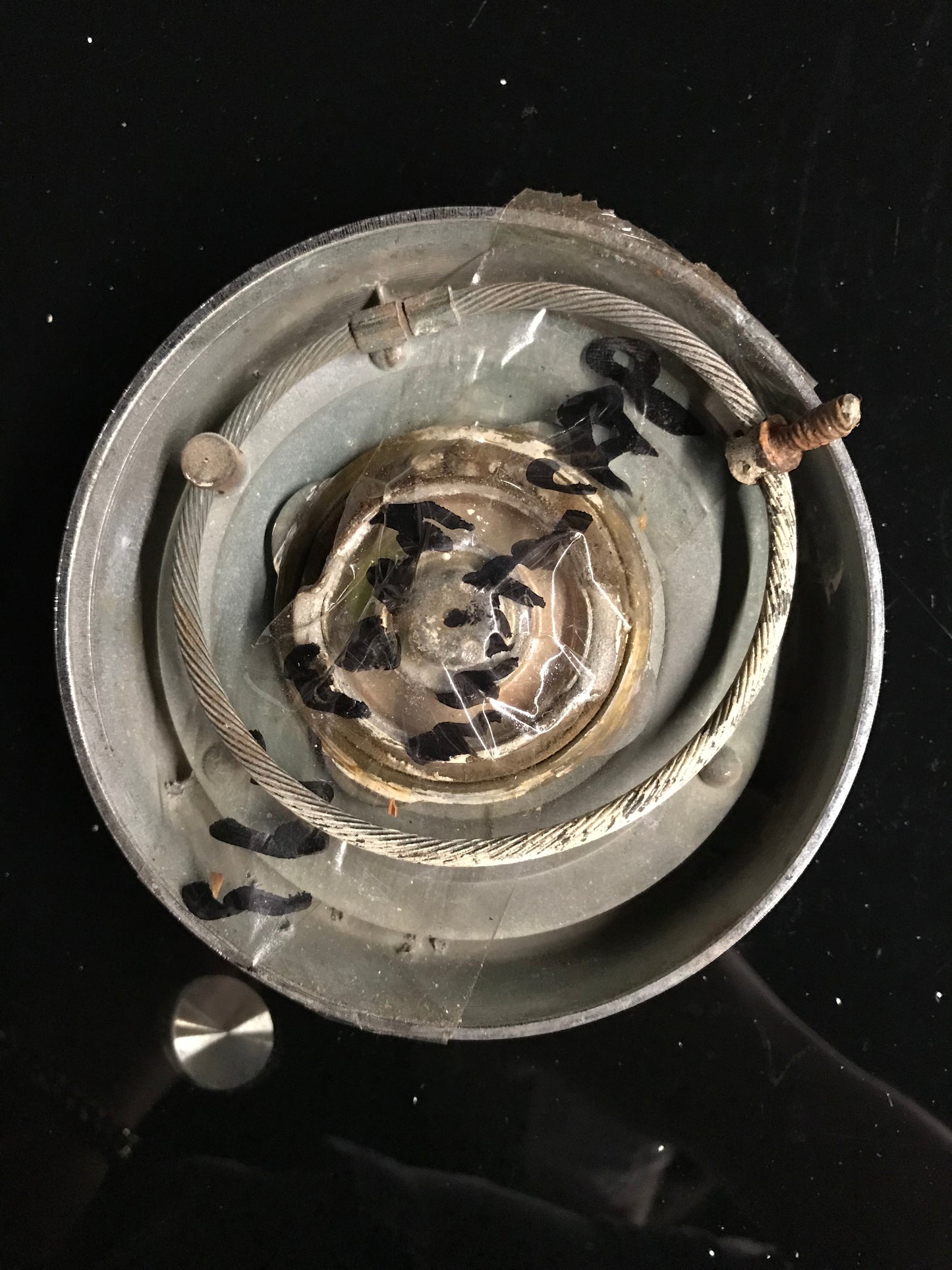 A00017 - MUSTANG 1966 66 FORD STANDARD GAS FUEL CAP REAL FoMoCo WITH LOCK RING & NECK