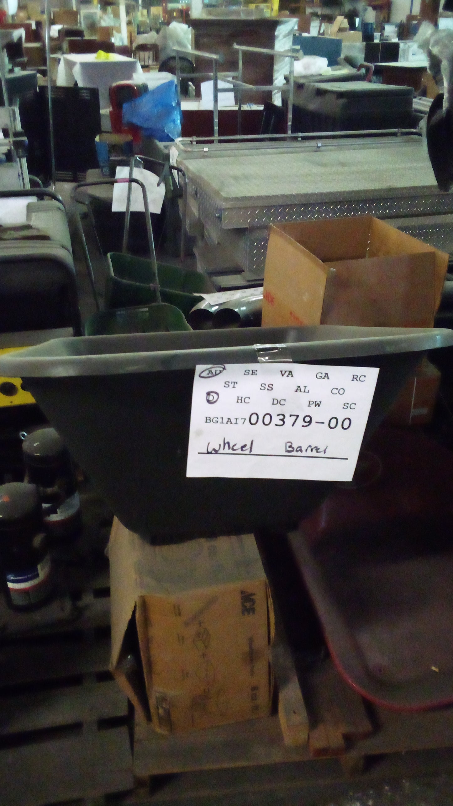 I00013 - Wheel Barrel