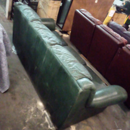 F00098 - Green Cushioned Couch