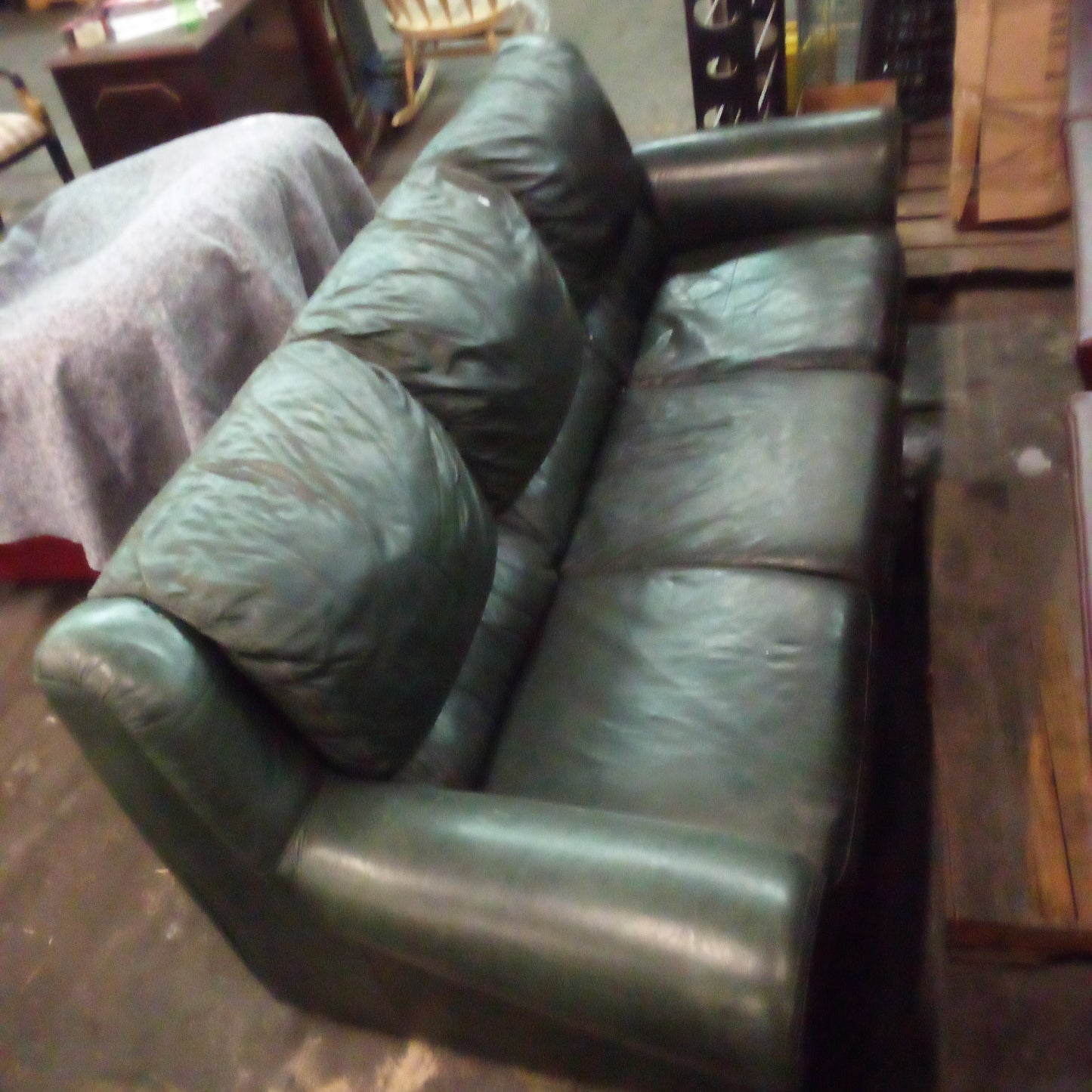 F00098 - Green Cushioned Couch