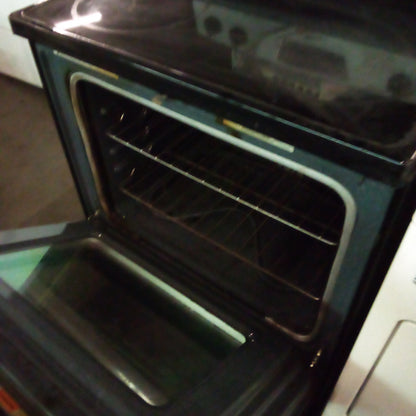 E00083 - Amana Black Stove/Oven