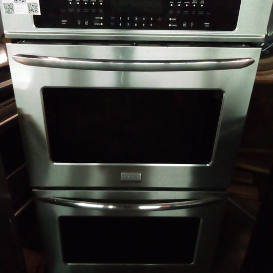 E00088 - Frigidaire Double Oven