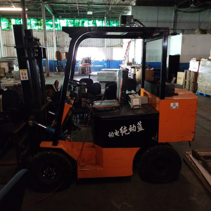 S00200 - McS Orange Forklift