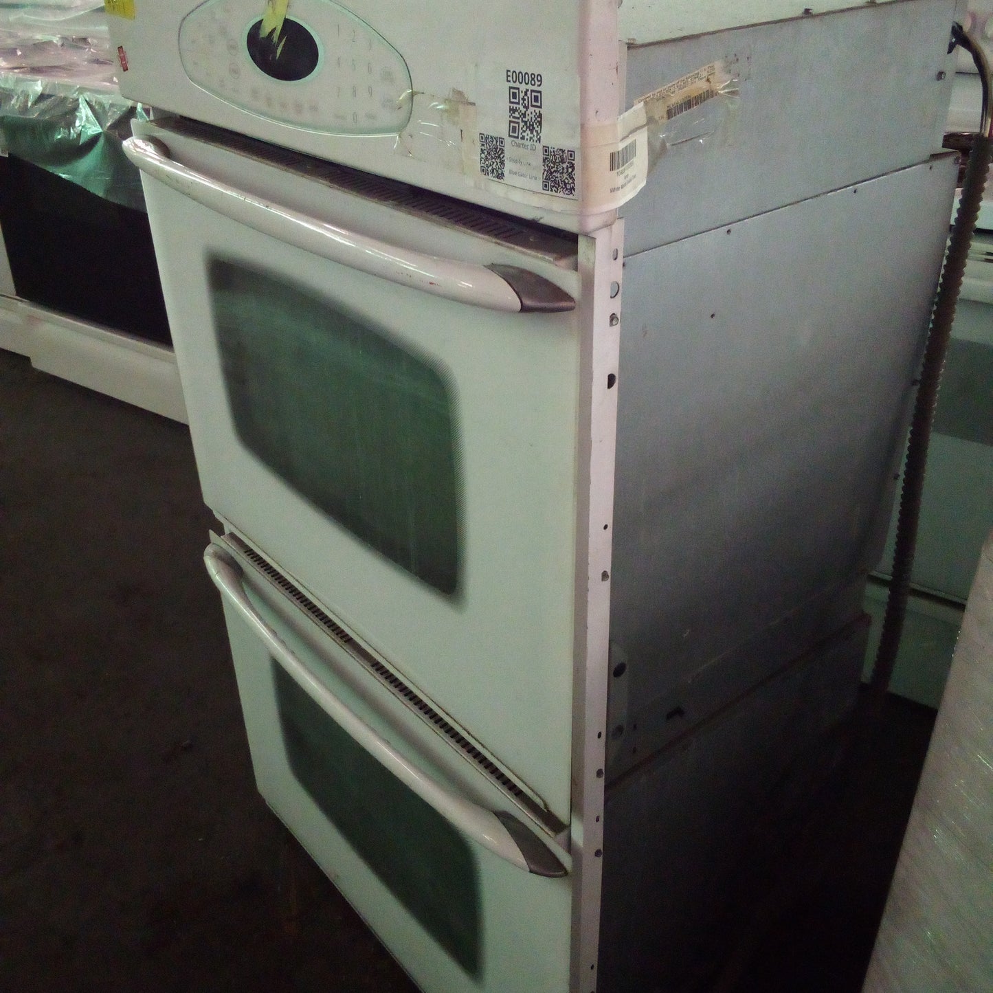 E00089 - Maytag Double Wall Oven