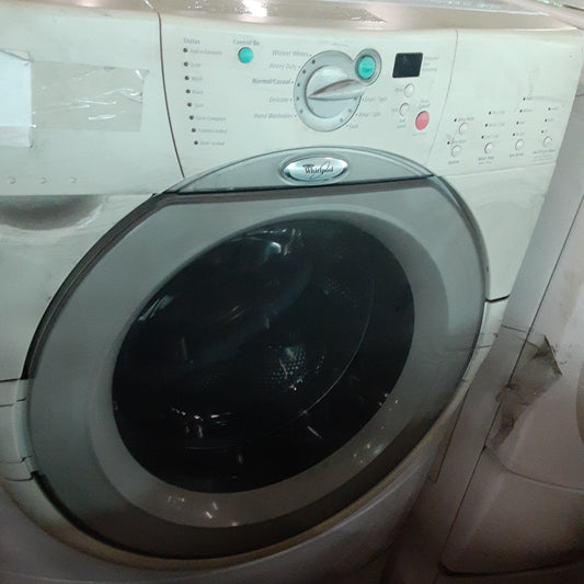 E00118 - Whirlpool Duet White Front Load Washer