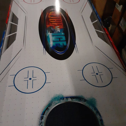 M00265 - Air Hockey Table