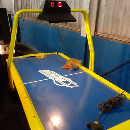 E00075 - Air Hockey Table