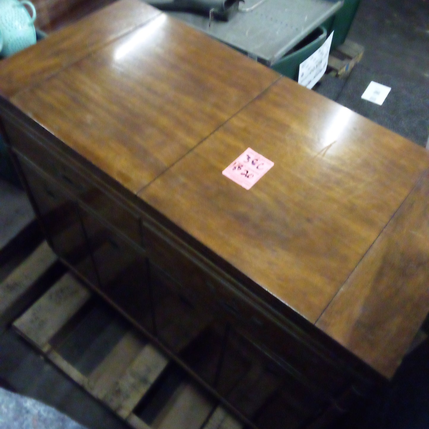 F00199 - desk table