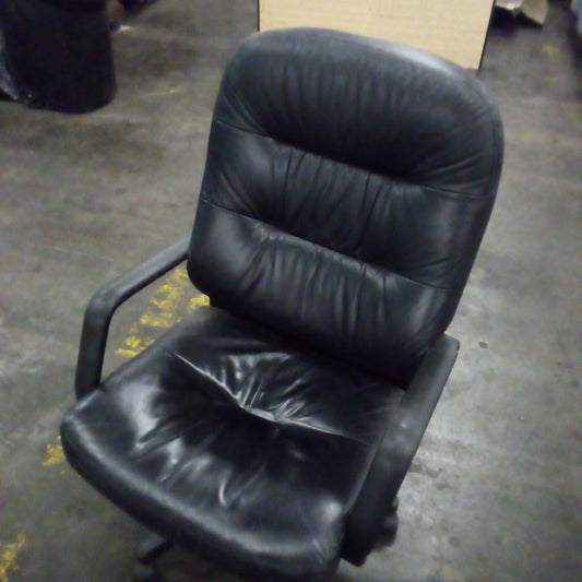 C00089 - computer chair