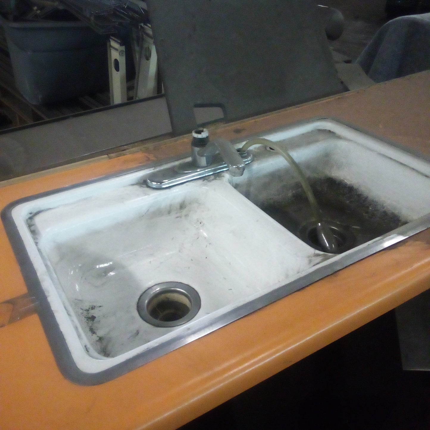 K00053 - Sink and Countertop