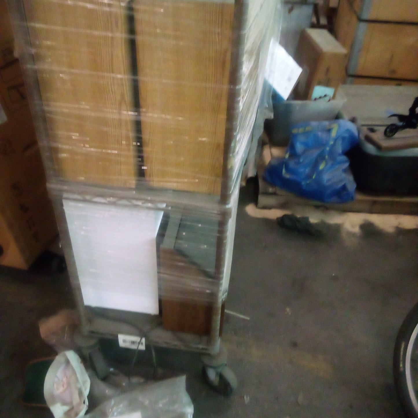 C00108 - Shelves full of Speekers