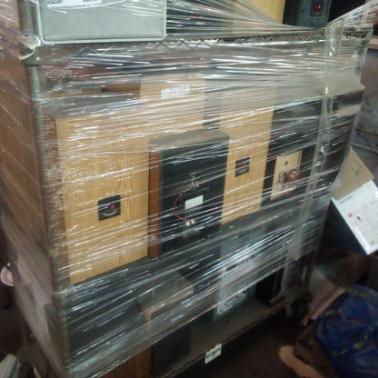 C00108 - Shelves full of Speekers