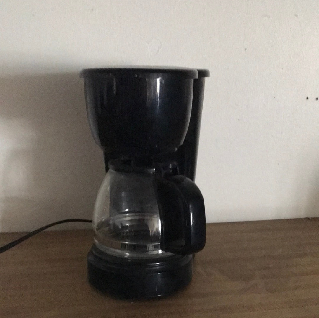 E00100 - coffee maker