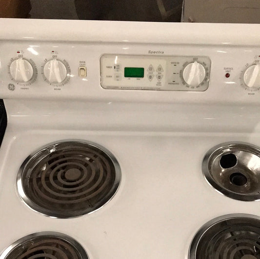 E00056 - GE White Electric Coil Range Oven