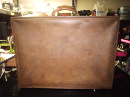 P00140 - Vintage HARTMANN LUGGAGE 21 1/4" Pullman Belting Leather Suitcase