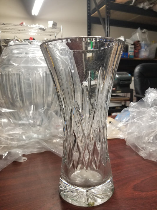 D00025 - Lead Crystal 10” Victoria Flare Vase