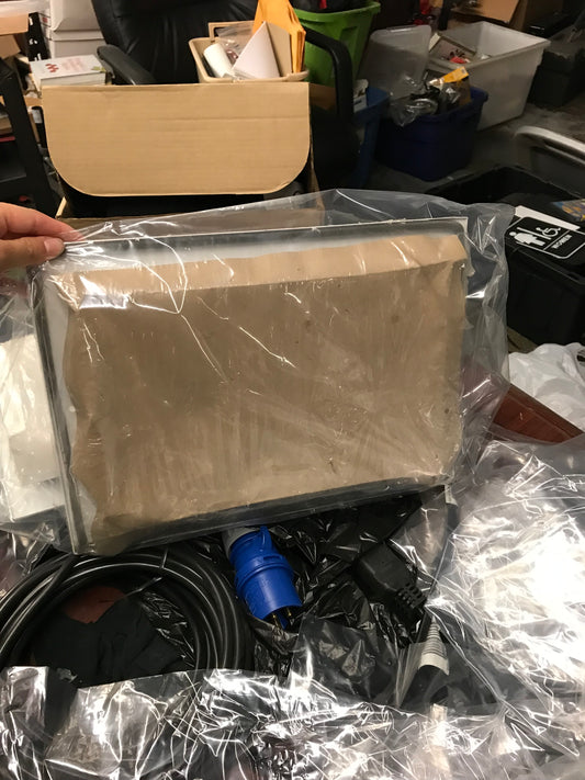 B00013 - Sidewall/Ceiling Register