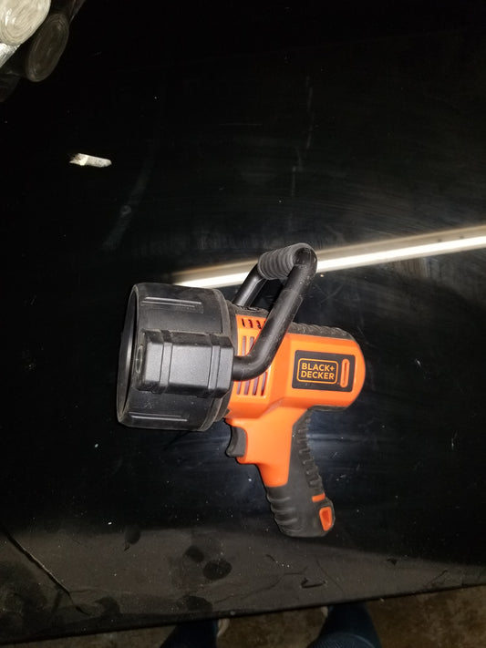 E00022 - Black Decker 750 Lumen LED Spotlight