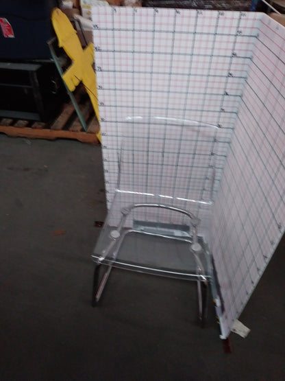 F00014 - Clear chair