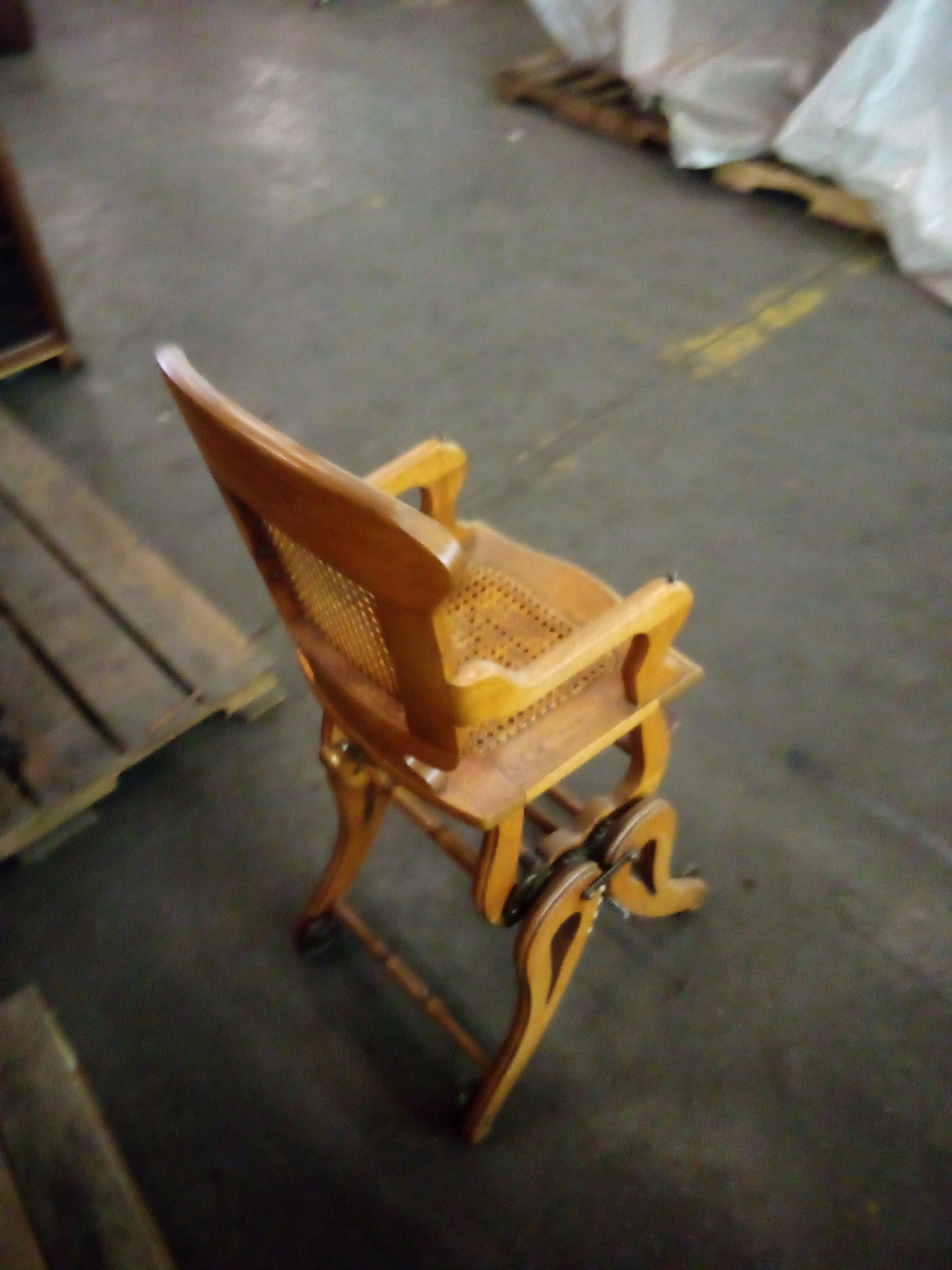 F00068 - Antique Oak Child's High Chair