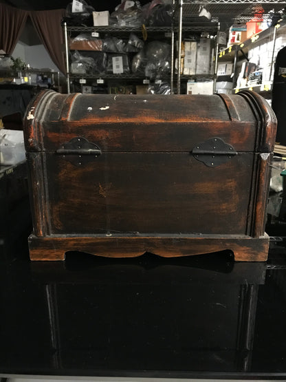 F00091 - Antique Wooden Chest